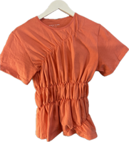 Scarlet and Sam top